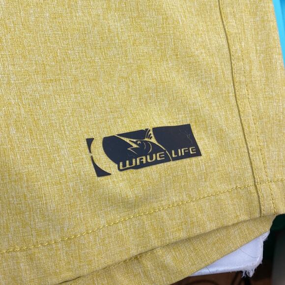 Wave Life Men's Short Mustard Yellow size 38 Beach Outdoor Board Hybrid Shorts - Picture 3 of 7